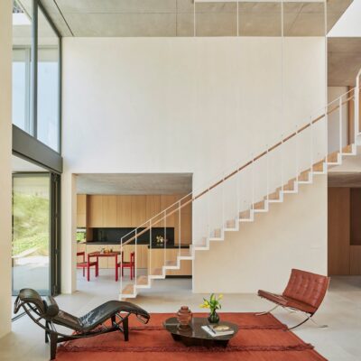 Monumental Simplicity